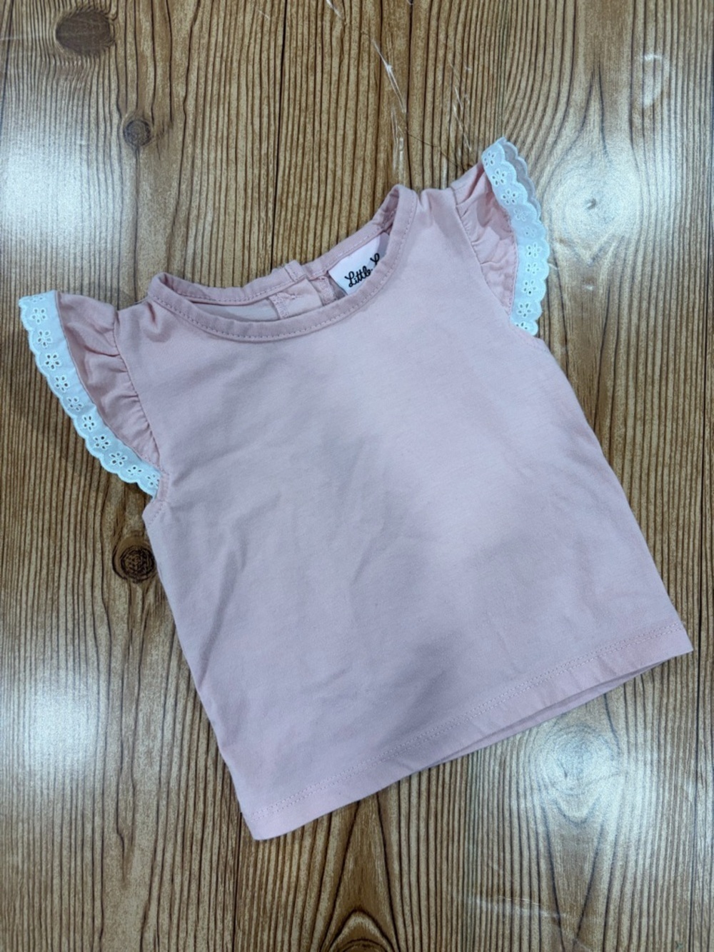 7/$20 Little Lass Light Pink Eyelet Flutter Sleeve Top Back Buttons 2T